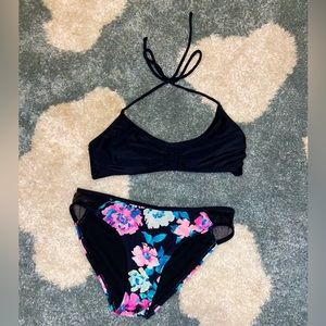 Picking pretty flowers Bikini Set🌺